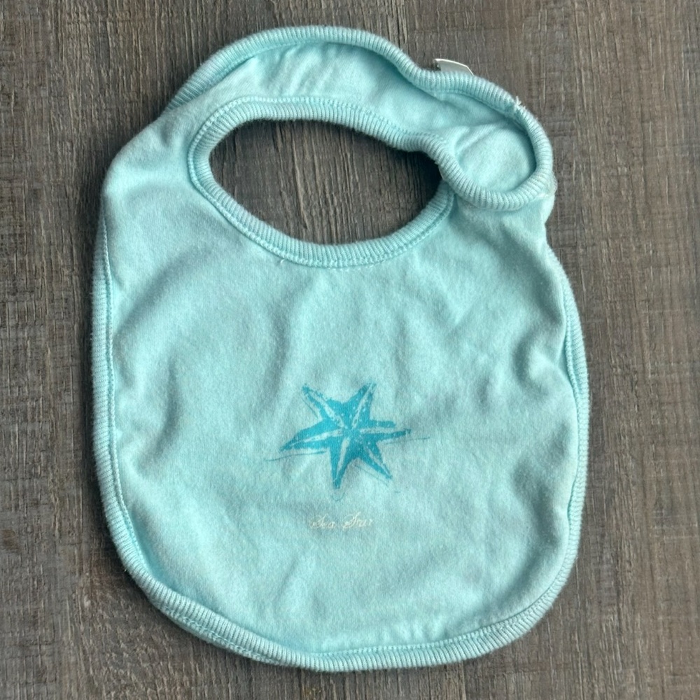 💞 Infant & Baby Turquoise Blue Reversible Organic Cotton “Sea Star” Bib